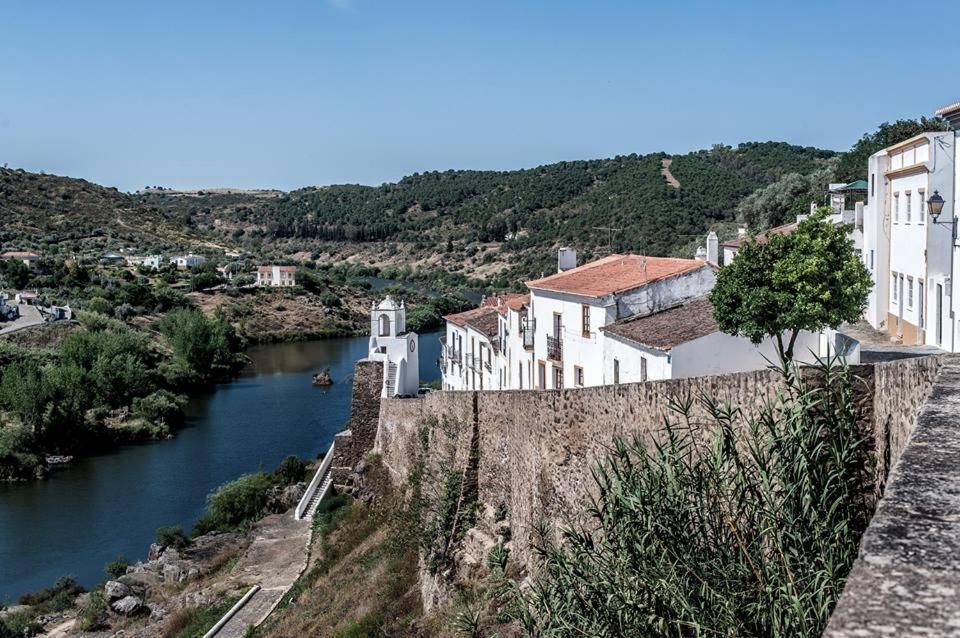 منزل الضيف Mértola  في Casa Do Funil المظهر الخارجي الصورة